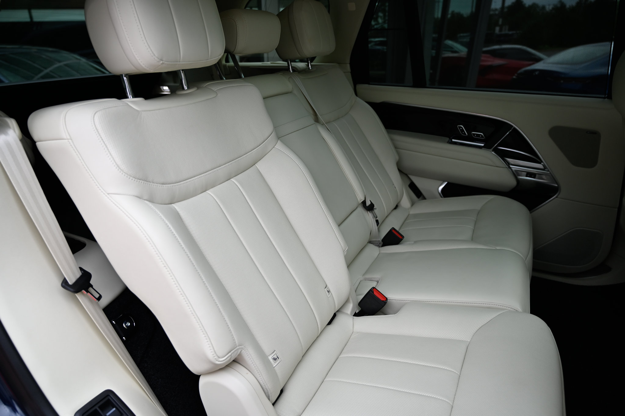 Used 2023 Land Rover Range Rover Long Wheelbase SE AWD/4WD image 52