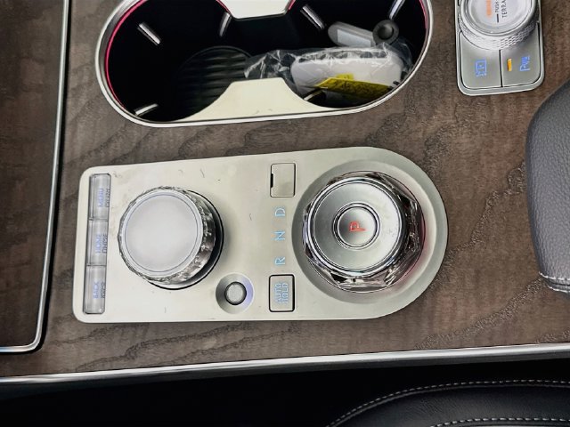 New 2027 Genesis GV80 2.5T Advanced AWD/4WD image 15