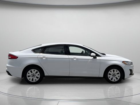 Used 2020 Ford Fusion S FWD image 2