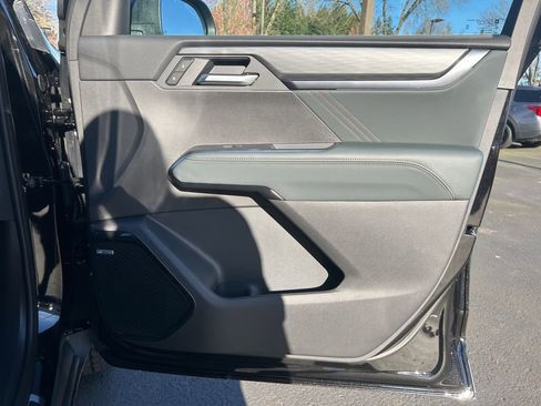 New 2026 GMC Acadia AT4 image 25