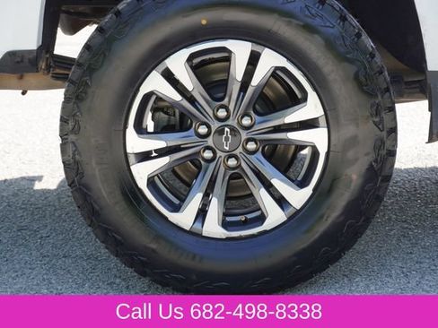 Used 2022 Chevrolet Colorado Z71 AWD/4WD image 10