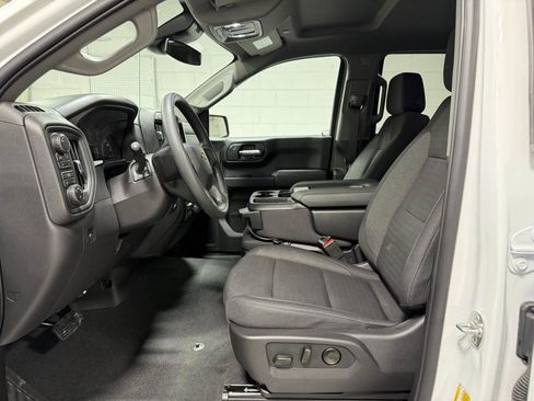 Used 2026 Chevrolet Silverado 1500 Custom Trail Boss AWD/4WD image 9