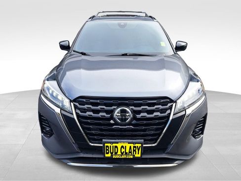 Used 2021 Nissan Kicks SR w/ SR Premium Package FWD image 9