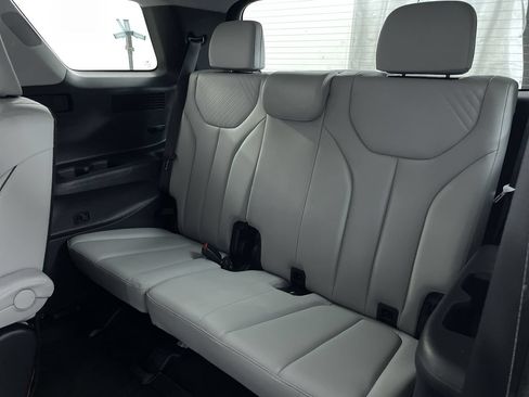 Used 2023 Hyundai Palisade SEL w/ Premium Package AWD/4WD image 24