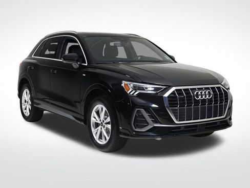 Certified 2025 Audi Q3 2.0T Premium w/ Convenience Package image 7