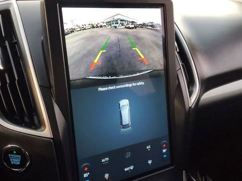 Certified 2022 Ford Edge SE w/ Black Appearance Package image 26