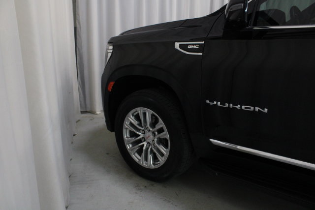 Used 2023 GMC Yukon SLT w/ SLT Luxury Package AWD/4WD image 29