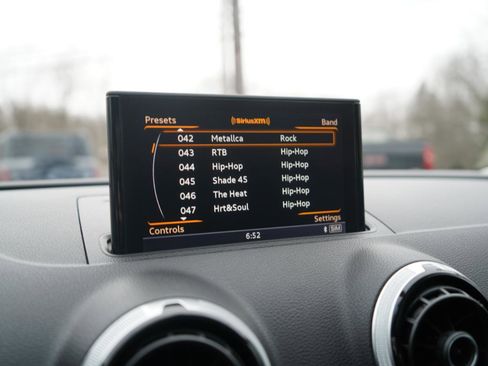 Used 2016 Audi A3 e-tron Premium Plus w/ Premium Plus Package image 37