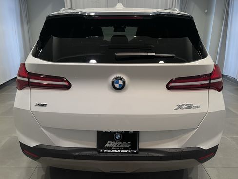Used 2026 BMW X3 xDrive30i w/ Convenience Package AWD/4WD image 5