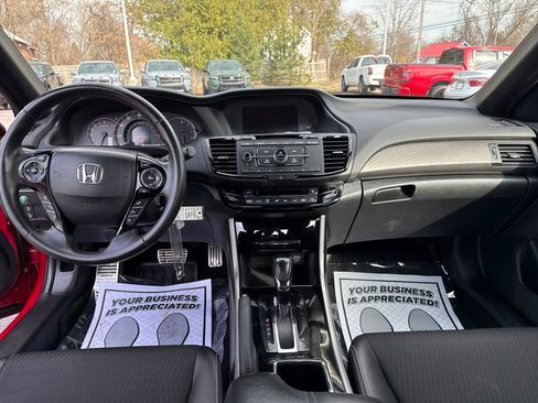 Used 2016 Honda Accord Sport image 11