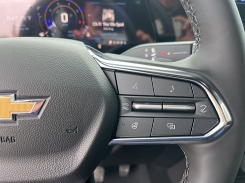 New 2026 Chevrolet Suburban Premier image 23