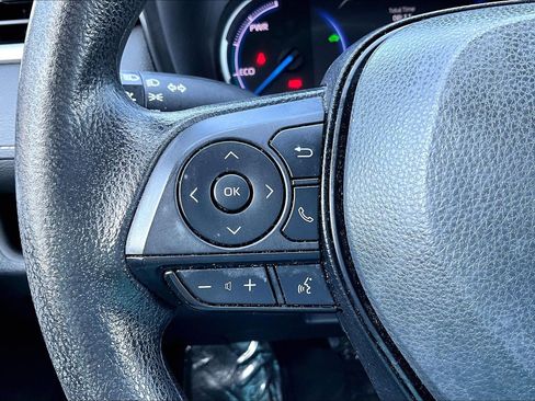 Used 2023 Toyota RAV4 LE image 17