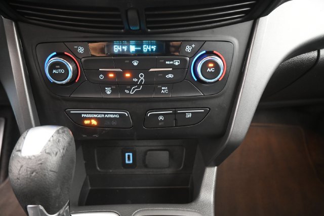 Used 2017 Ford Escape SE w/ Equipment Group 201A FWD image 31