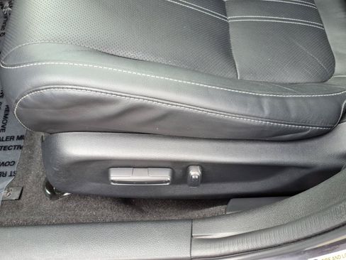 Used 2022 Honda Insight Touring image 14