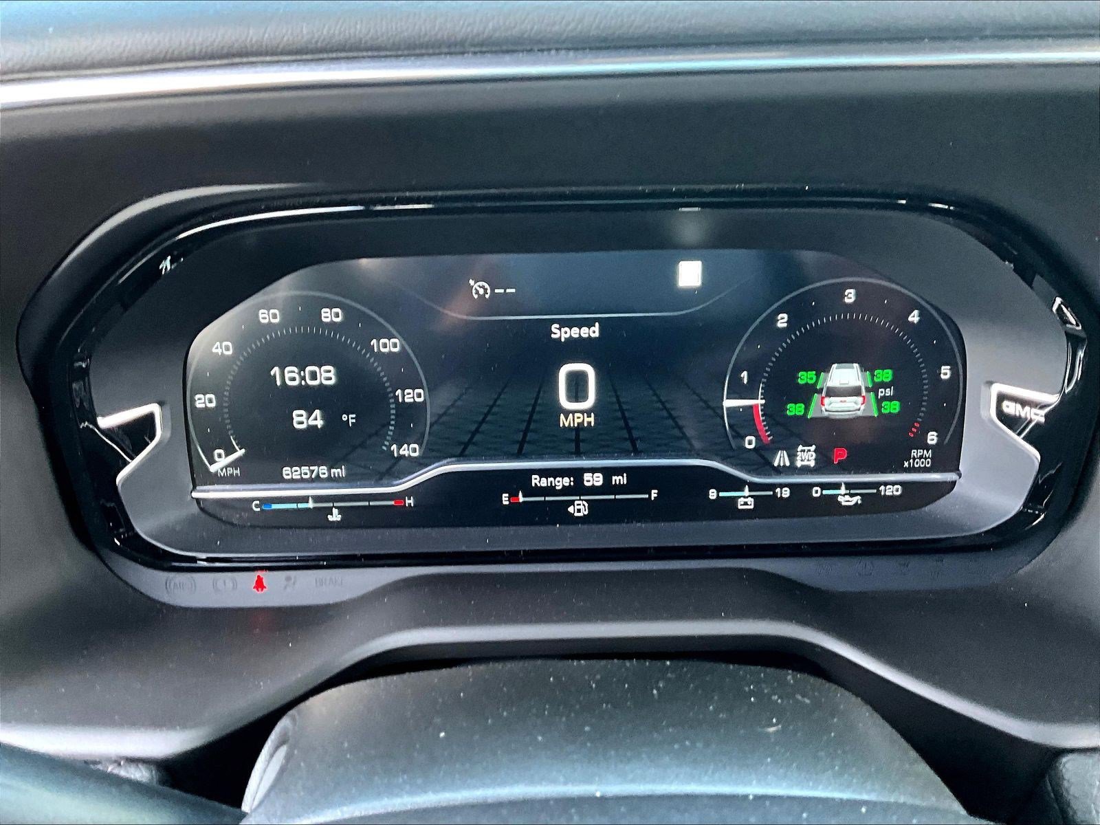Used 2022 GMC Yukon XL Denali AWD/4WD image 13
