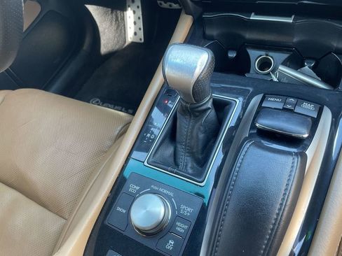 Used 2014 Lexus LS 460 w/ F Sport Package RWD image 26