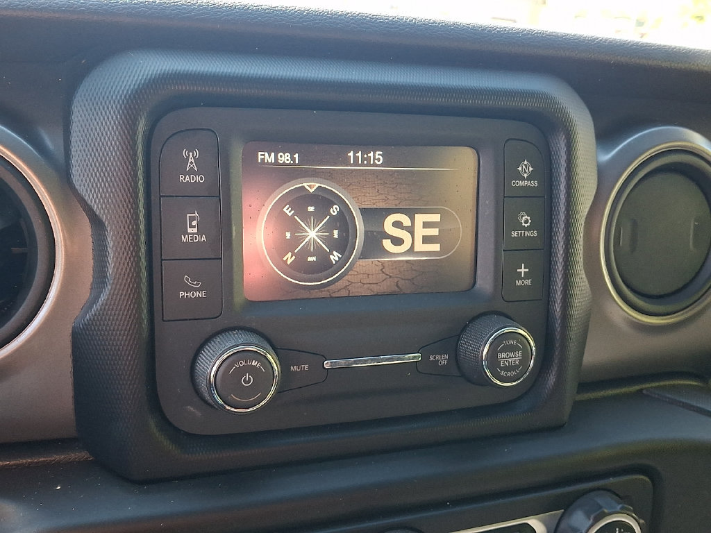 Used 2021 Jeep Wrangler Unlimited Sport AWD/4WD image 17