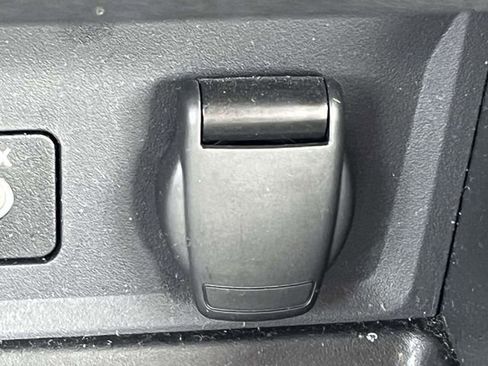 Used 2025 Nissan Sentra SV image 20