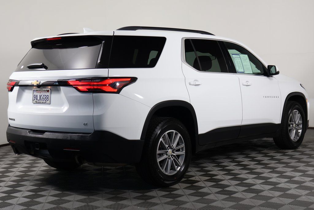 Used 2022 Chevrolet Traverse LT FWD image 4