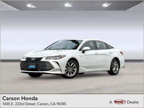 Used 2021 Toyota Avalon XLE w/ Carpet Mat Package (TMS) image 1