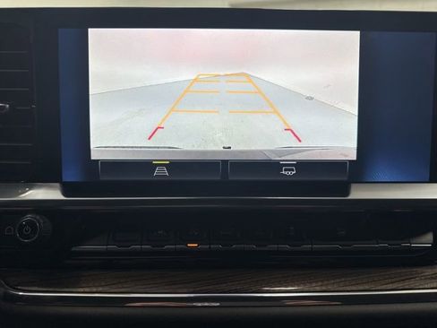 Used 2023 Chevrolet Silverado 1500 RST w/ Rally Edition image 18