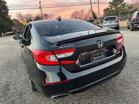 Used 2018 Honda Accord Sport image 21