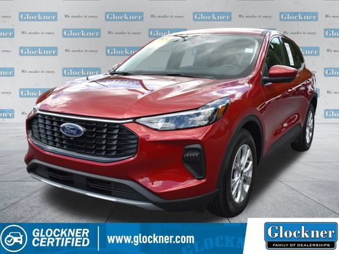 Used 2023 Ford Escape Active w/ Tech Pack #2 FWD image 1