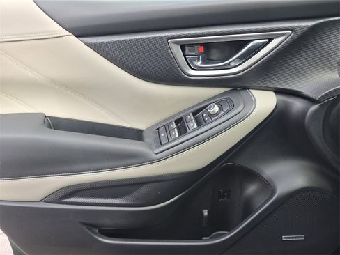 Used 2023 Subaru Forester Limited image 27