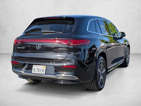 Used 2023 Mercedes-Benz EQS 580 4MATIC SUV image 5