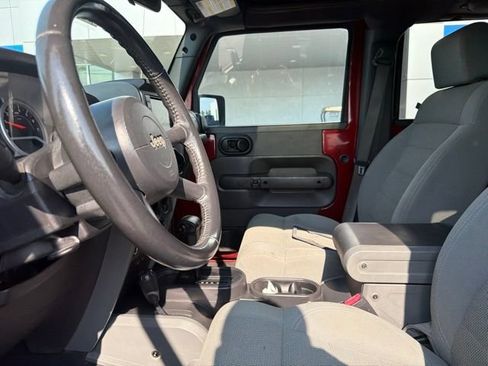 Used 2007 Jeep Wrangler Unlimited Sahara w/ Trailer Tow Group AWD/4WD image 44