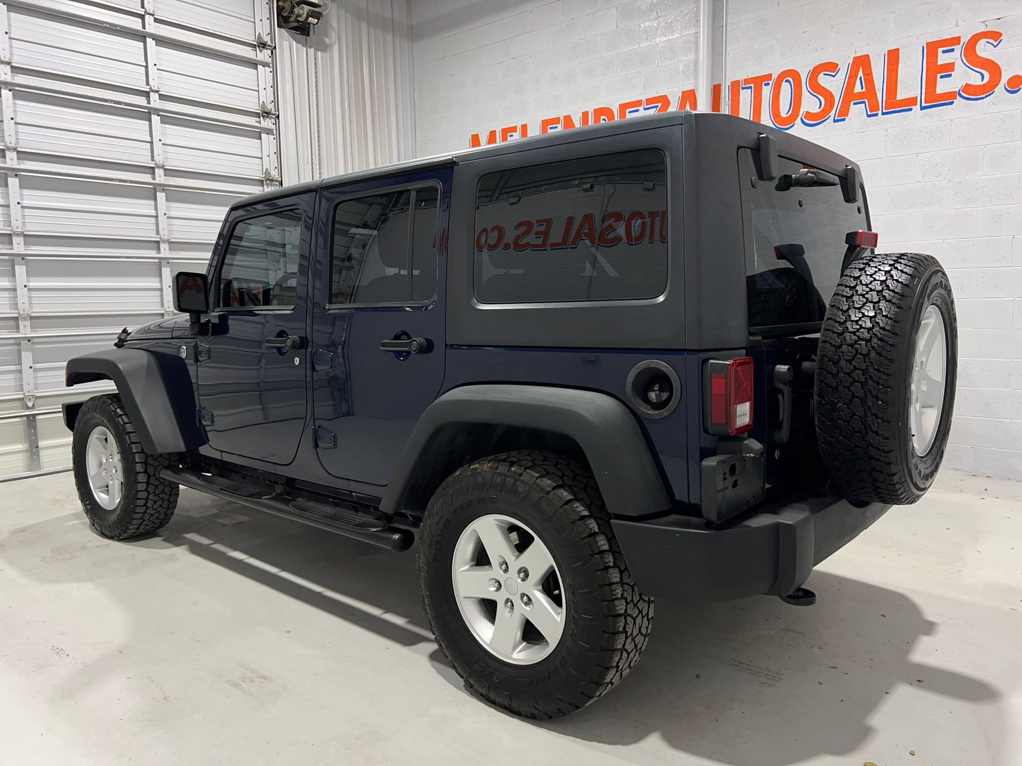 Used 2013 Jeep Wrangler Unlimited Sport w/ Connectivity Group AWD/4WD image 3