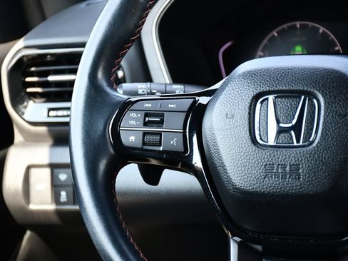 Used 2024 Honda Pilot TrailSport image 26
