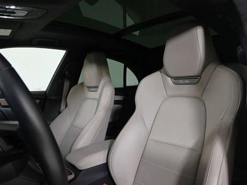 Used 2024 Porsche Macan Turbo Electric image 5