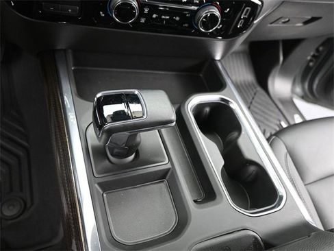 Used 2024 Chevrolet Silverado 1500 LT Trail Boss w/ LT Trail Boss Premium Package image 17