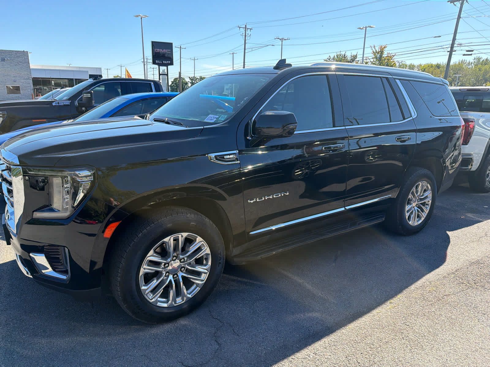 Used 2023 GMC Yukon SLT w/ SLT Premium Package AWD/4WD image 18