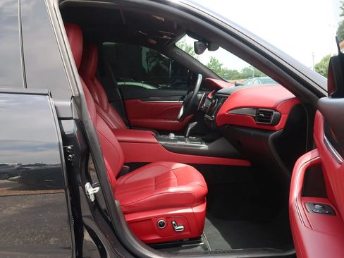 Used 2022 Maserati Levante Modena AWD/4WD image 25