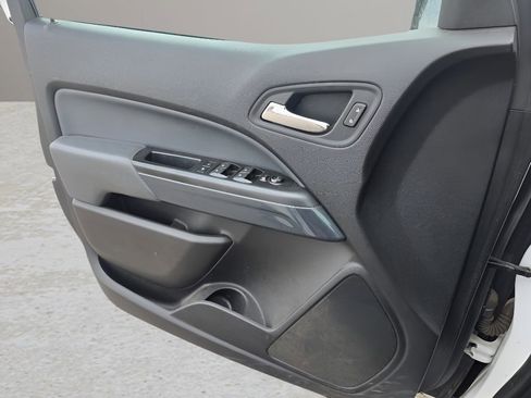 Used 2019 Chevrolet Colorado Z71 image 18