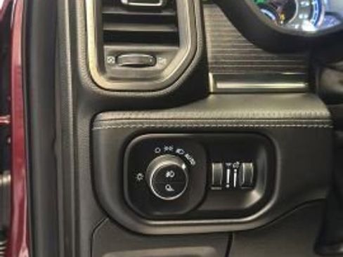 Used 2019 RAM 1500 Limited AWD/4WD image 17