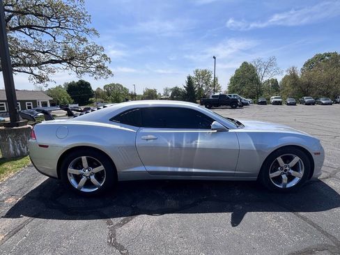 Used 2015 Chevrolet Camaro LT w/ 1LT Preferred Package RWD image 3