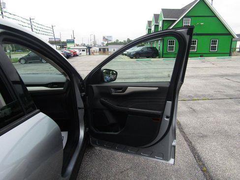 Used 2022 Ford Escape SE w/ Cold Weather Package AWD/4WD image 22