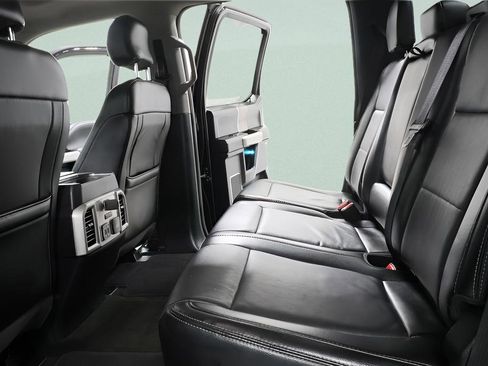 Used 2017 Ford F250 Lariat w/ Lariat Ultimate Package image 28