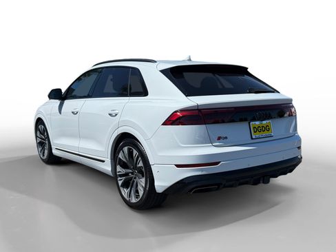 Used 2025 Audi Q8 Prestige AWD/4WD image 3
