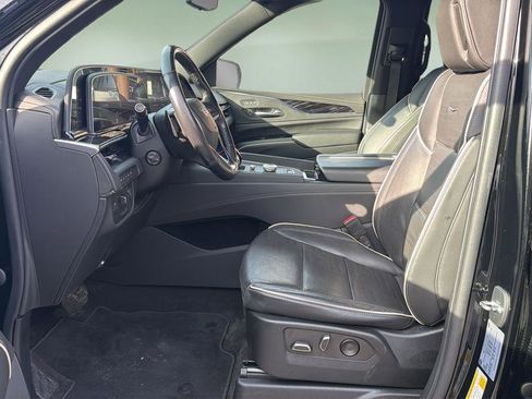 Used 2023 Cadillac Escalade Sport image 10