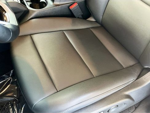 Used 2025 Chevrolet Colorado Trail Boss AWD/4WD image 19
