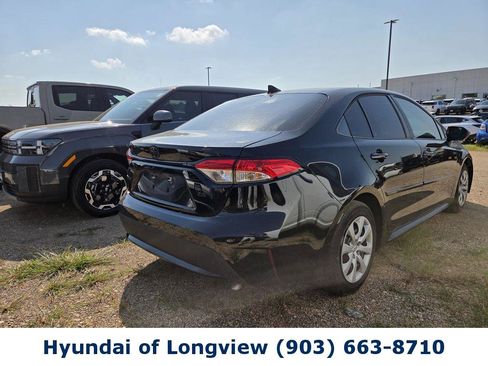 Used 2021 Toyota Corolla LE w/ Carpet Mat Package (TMS) FWD image 5