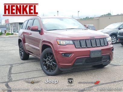 Used 2020 Jeep Grand Cherokee Altitude