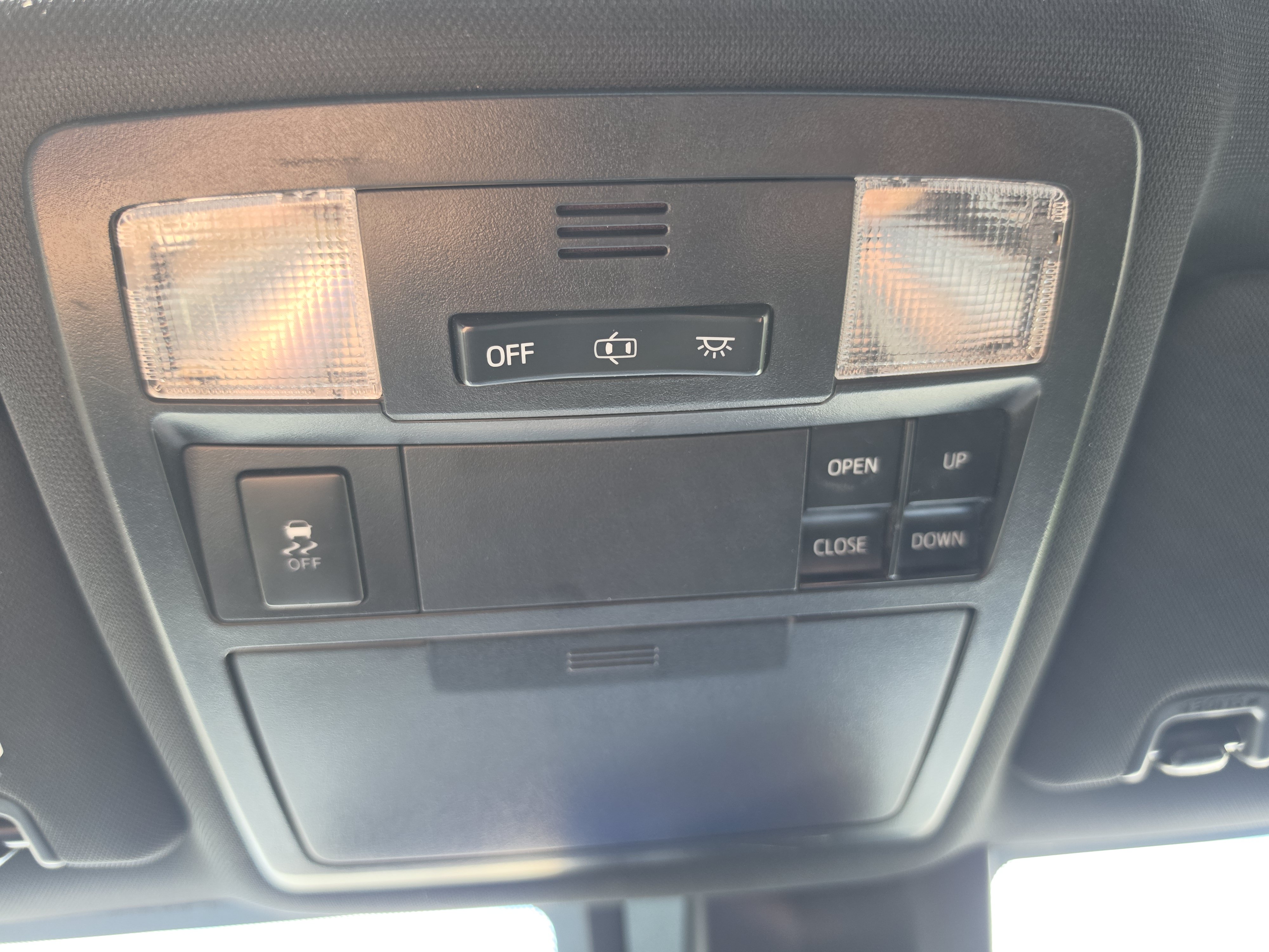 Used 2019 Toyota Tacoma TRD Sport w/ TRD Premium Sport Package AWD/4WD image 36