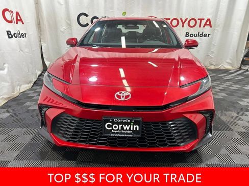 Used 2025 Toyota Camry SE FWD image 2
