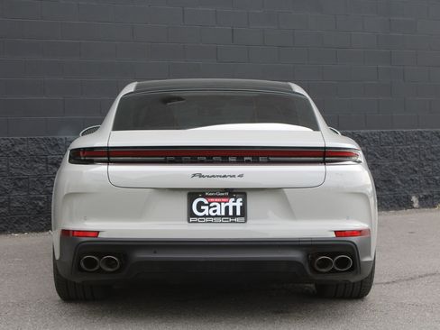 Certified 2025 Porsche Panamera 4 image 11