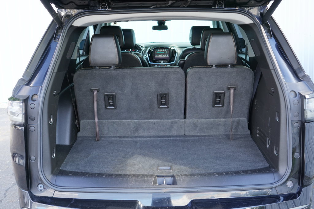 Used 2018 Chevrolet Traverse Premier w/ Redline Edition FWD image 8